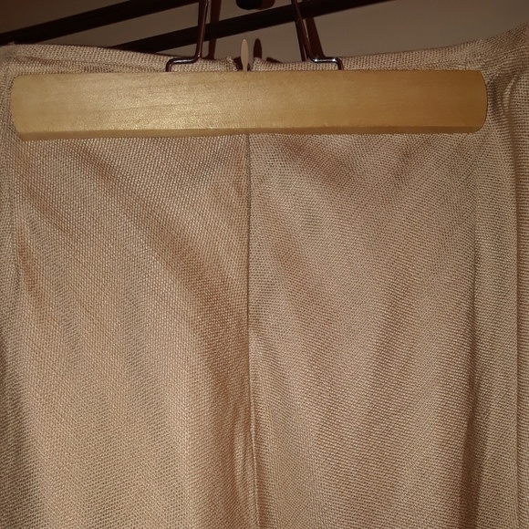 Uniqlo Skirt - Picture 5 of 8